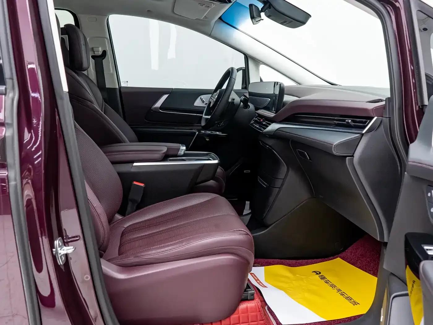 Century 2023 2.0T Six-Seat Luxury Edition — миниатюра 6