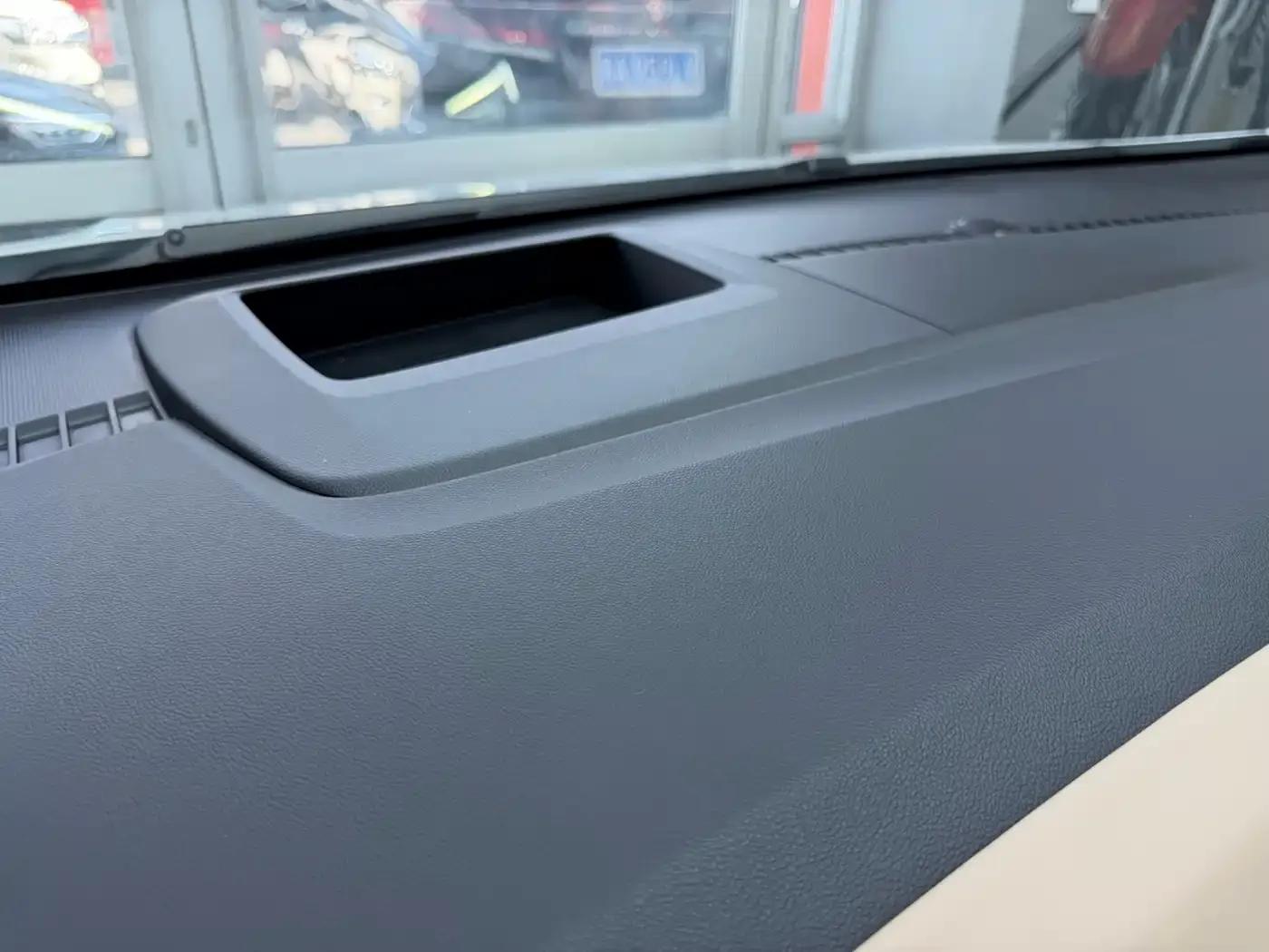 Century 2023 2.0T Seven-Seat Premium Edition — миниатюра 23