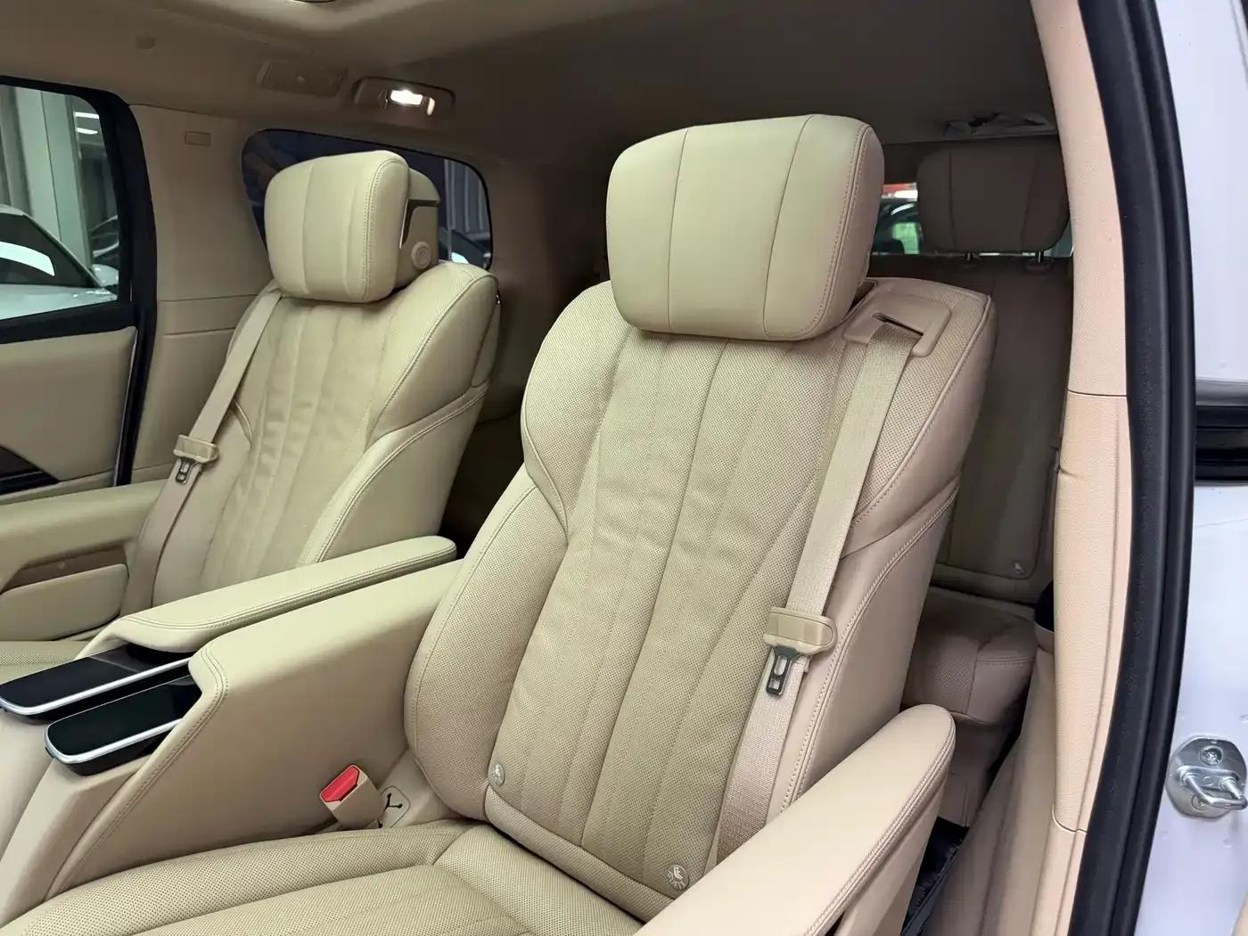 Century 2023 2.0T Seven-Seat Premium Edition — миниатюра 26