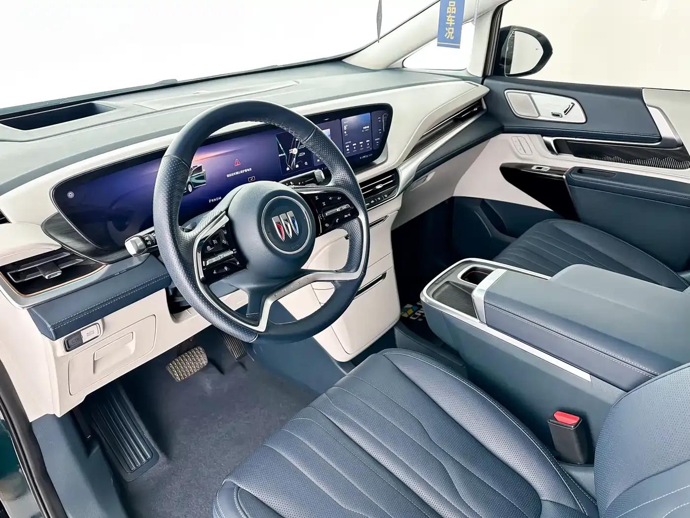 Century 2023 2.0T Four-Seat Private Edition — миниатюра 14