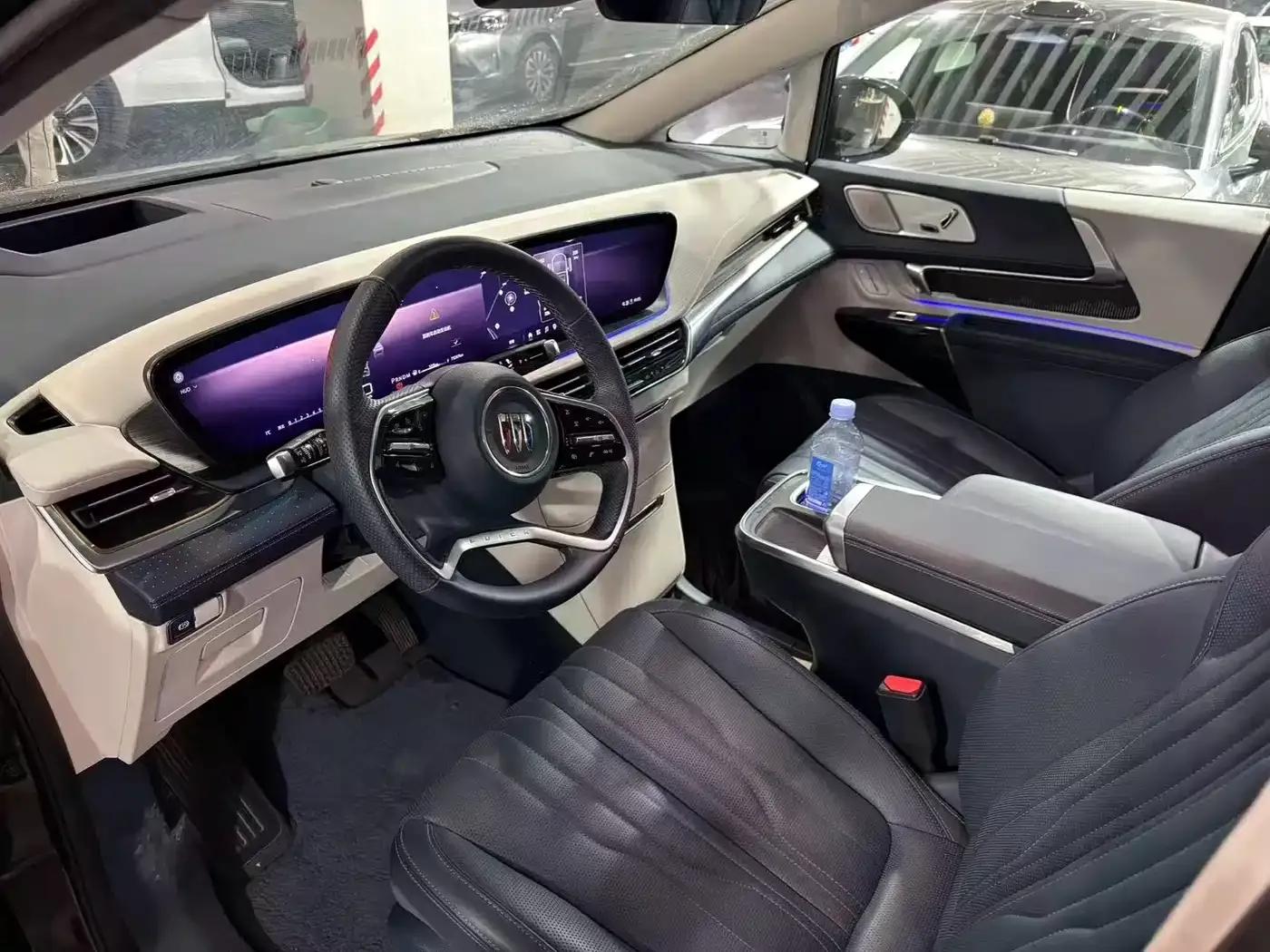 Century 2023 2.0T Four-Seat Private Edition — миниатюра 5