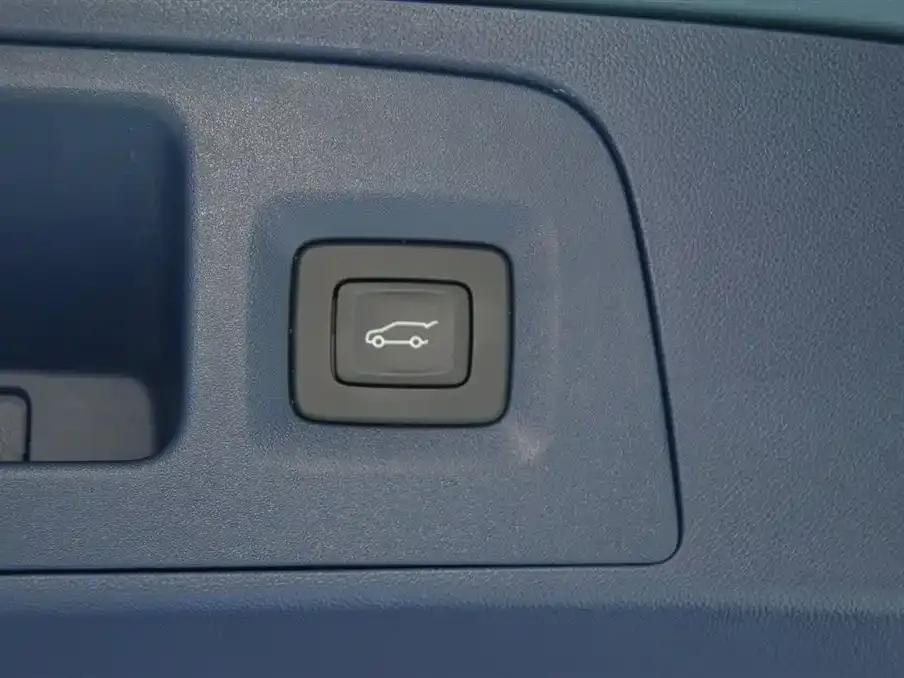 Century 2023 2.0T 7-Seat Luxury Edition — миниатюра 14