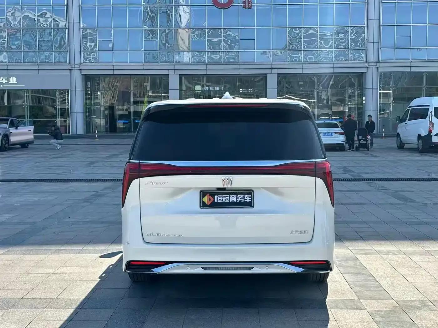 Century 2023 2.0T Six-Seat Luxury Edition — миниатюра 4