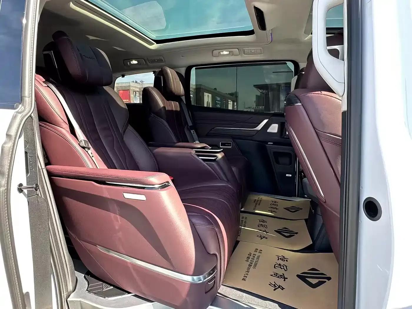 Century 2023 2.0T Six-Seat Luxury Edition — миниатюра 7