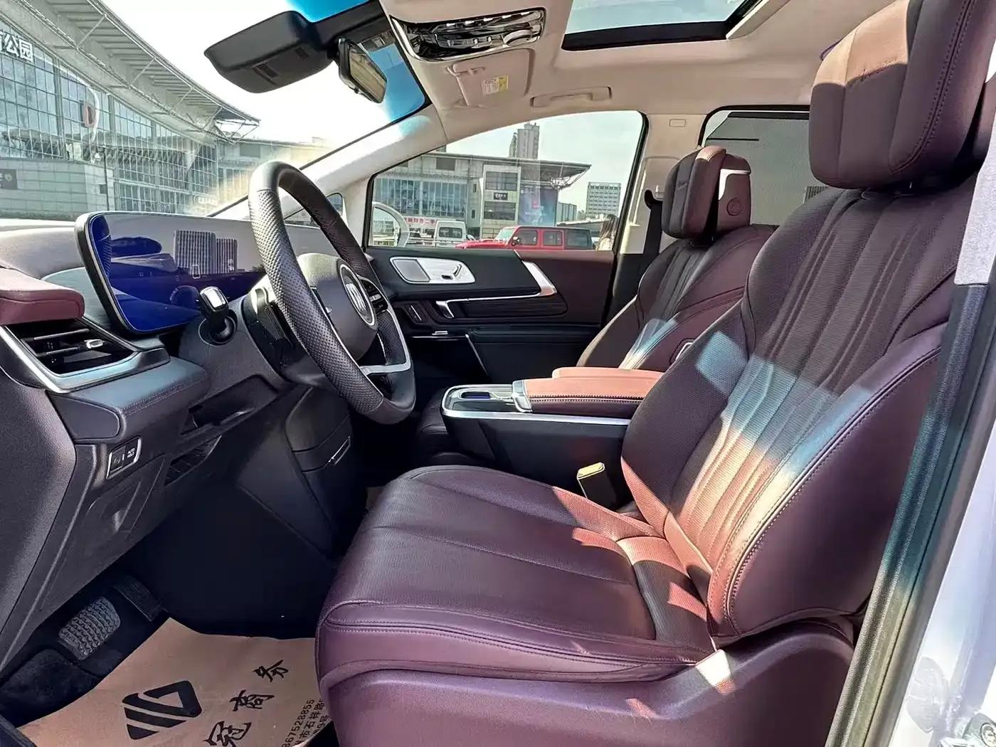Century 2023 2.0T Six-Seat Luxury Edition — миниатюра 8