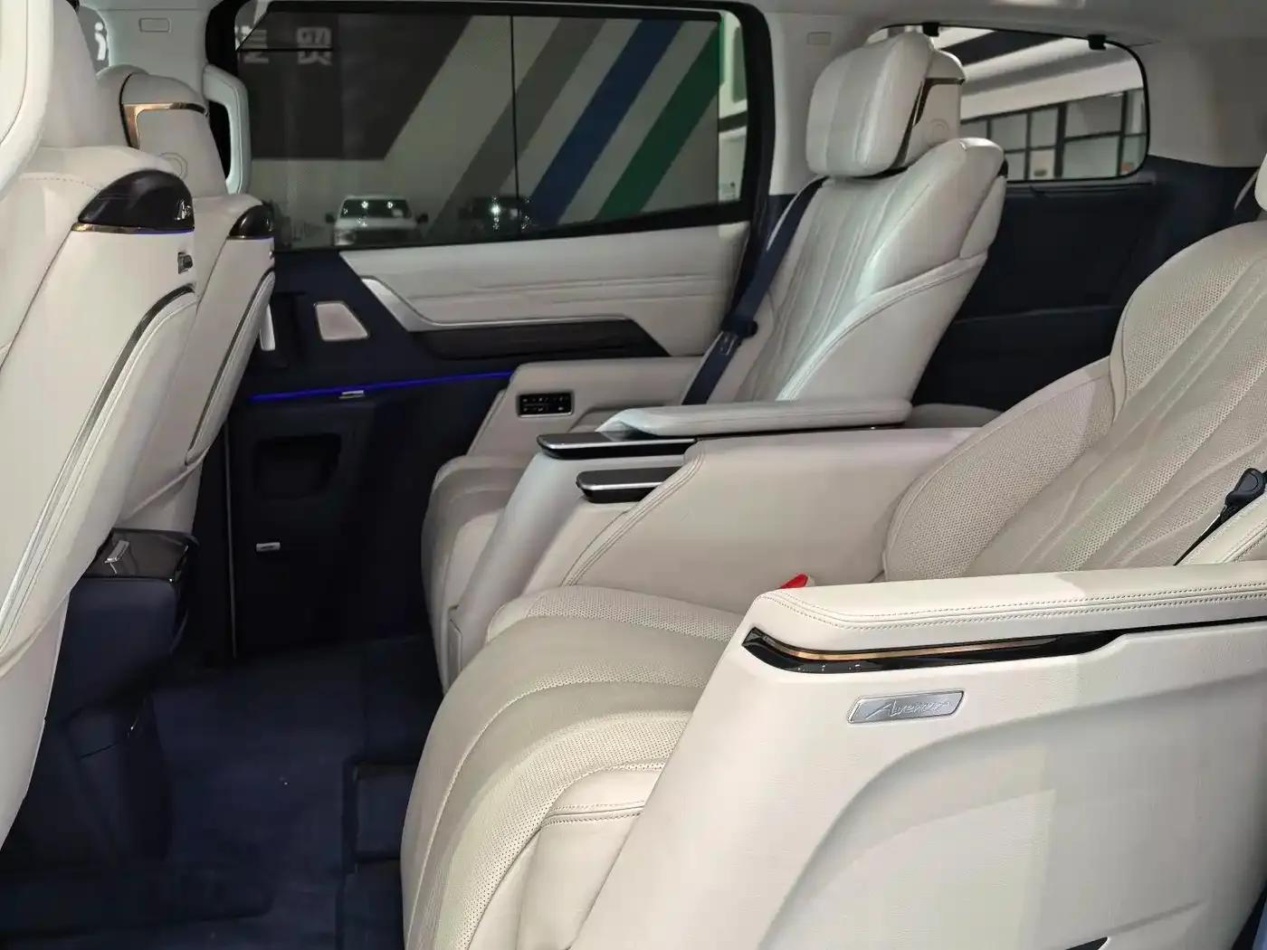 Century 2023 2.0T Six-Seat Luxury Edition — миниатюра 12