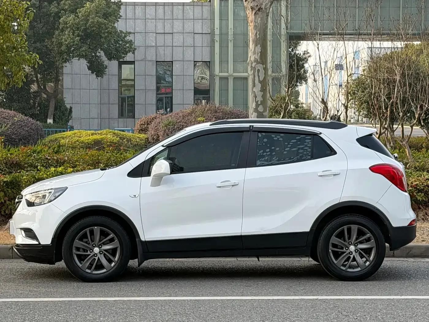 2018 Buick Encore 18T Automatic 2WD Urban Leading Edition — миниатюра 3