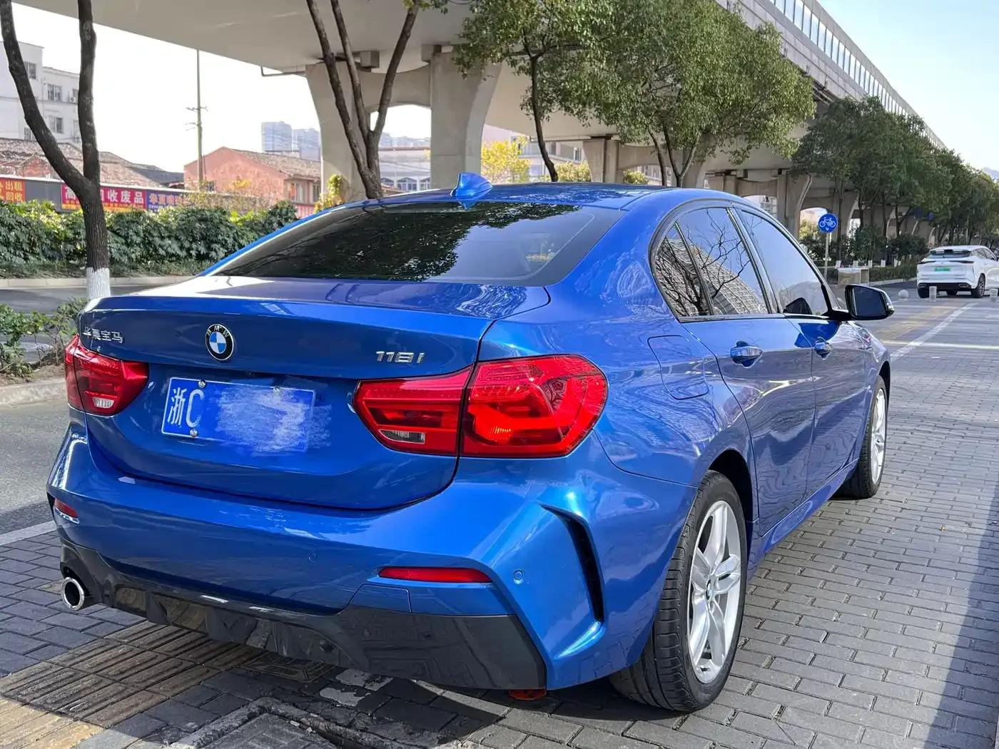 2019 BMW 1 Series 118i M Sport Package — миниатюра 14