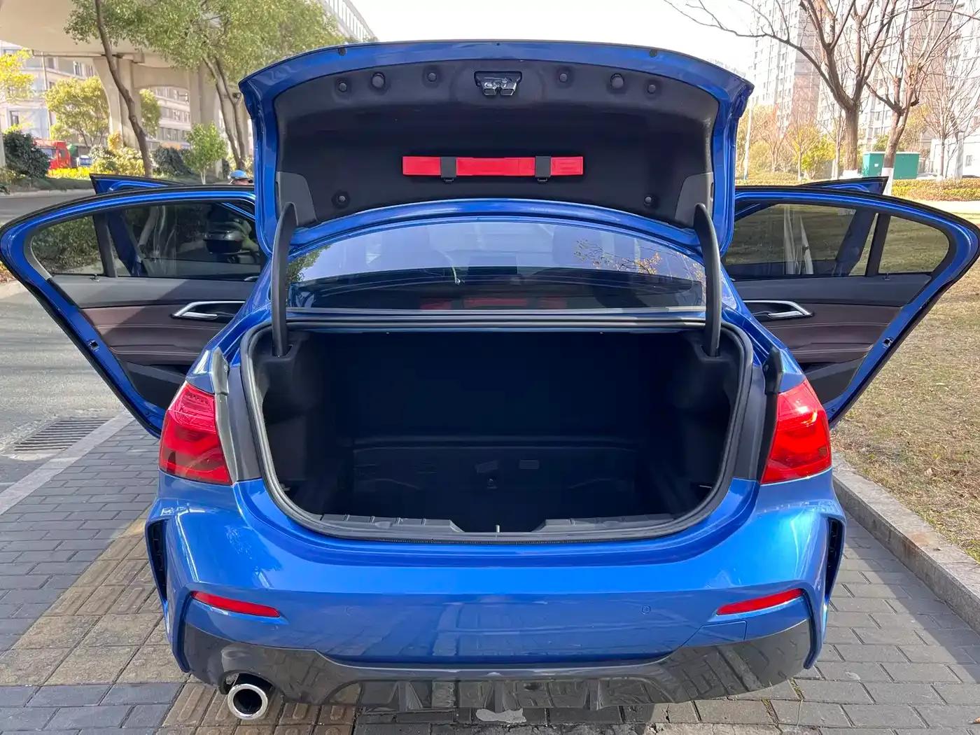 2019 BMW 1 Series 118i M Sport Package — миниатюра 17