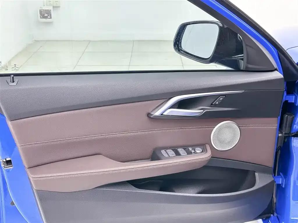 BMW 1 Series 2021 Facelift 125i M Sport Shadow Edition — миниатюра 18