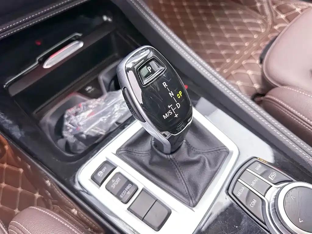 BMW 1 Series 2021 Facelift 125i M Sport Shadow Edition — миниатюра 25