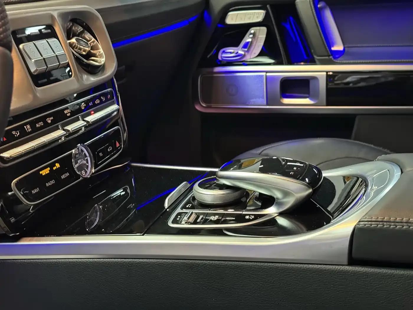2022 Mercedes-Benz G-Class AMG 63 — миниатюра 24