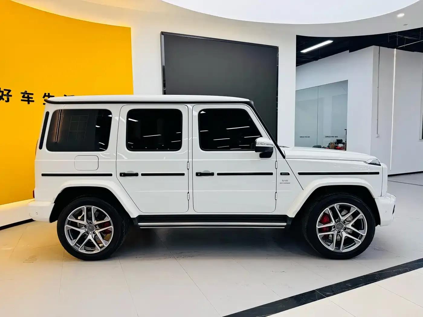 2022 Mercedes-Benz G-Class AMG 63 — миниатюра 4