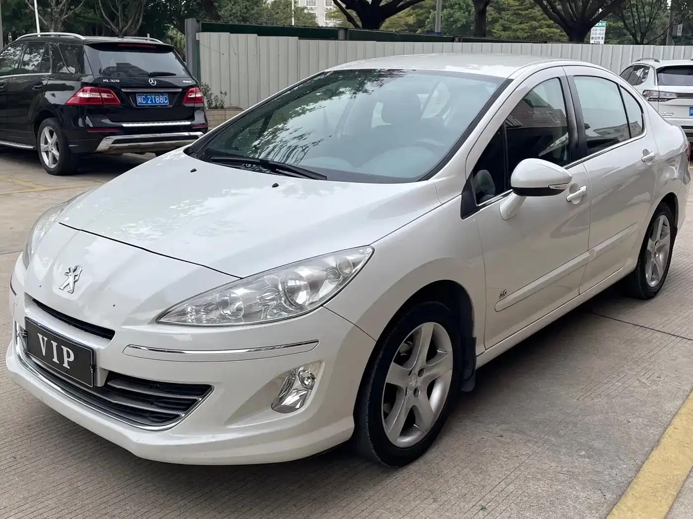 Peugeot 408 2013 2.0L Automatic Comfort Edition — миниатюра 1