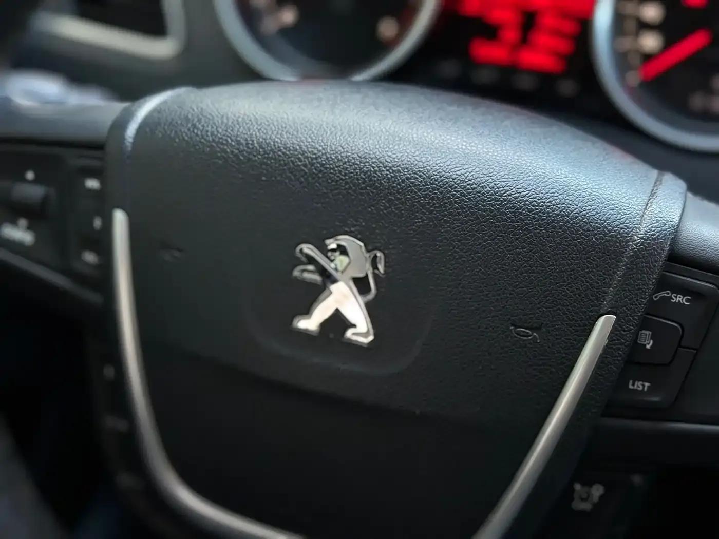 Peugeot 508 2015 1.6THP Automatic Premium Edition — миниатюра 13