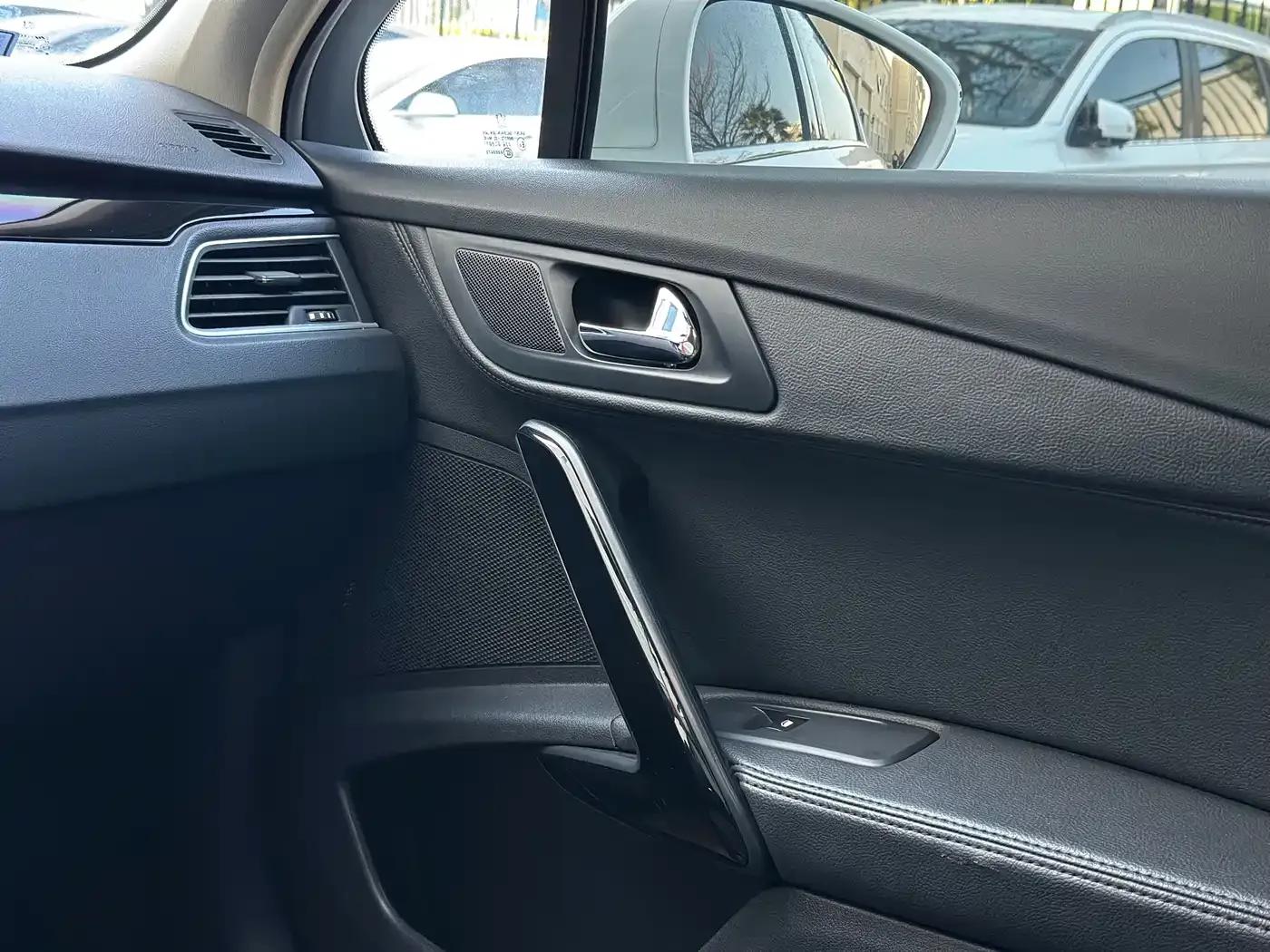 Peugeot 508 2015 1.6THP Automatic Premium Edition — миниатюра 15