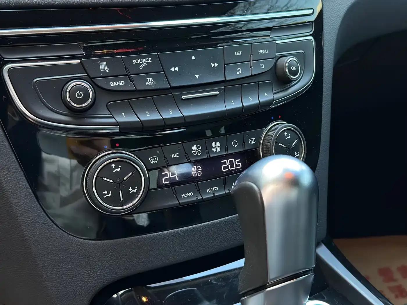 Peugeot 508 2015 1.6THP Automatic Premium Edition — миниатюра 17
