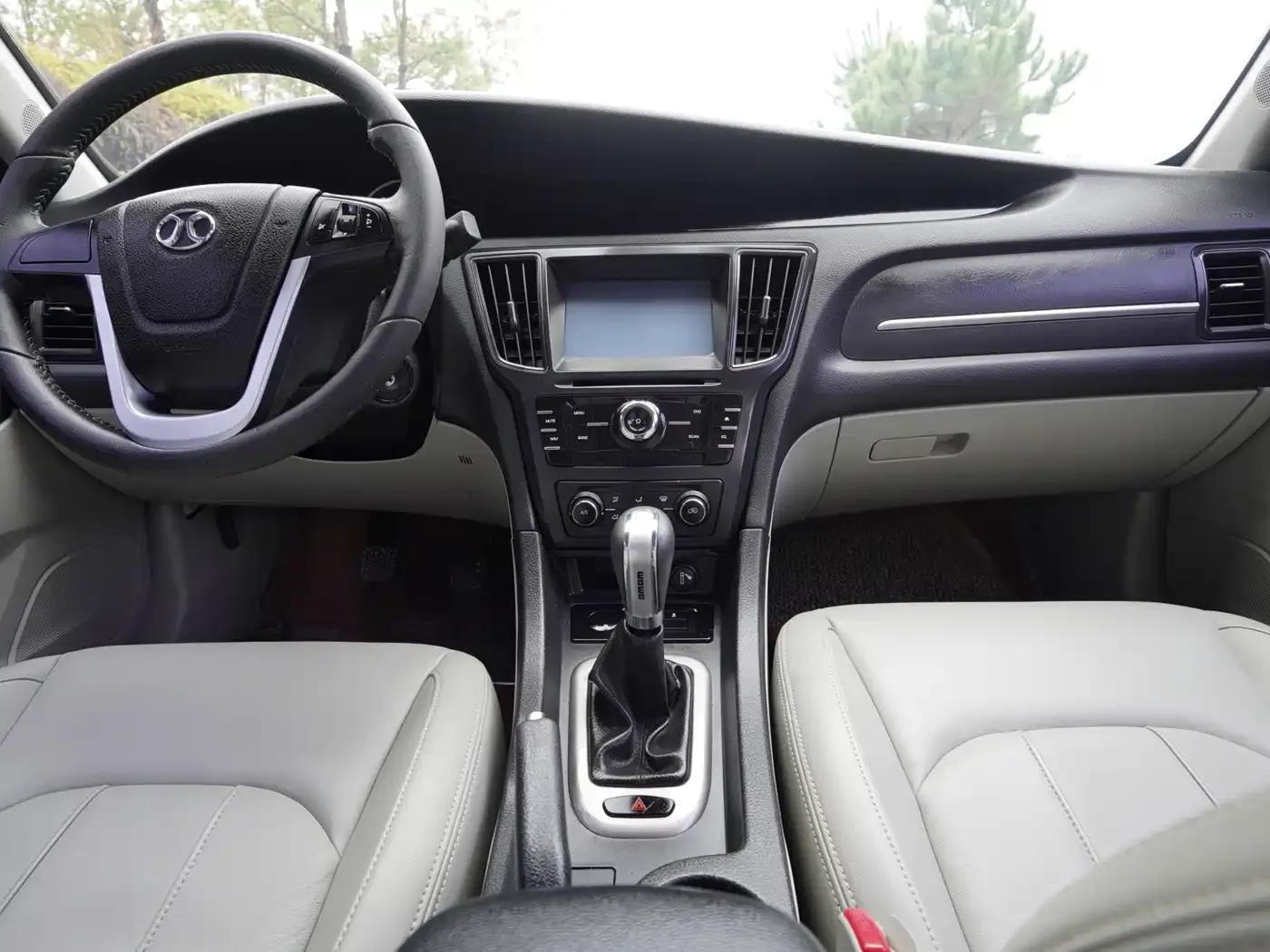 2014 Senova D50 1.5L Manual Comfort Edition — миниатюра 2