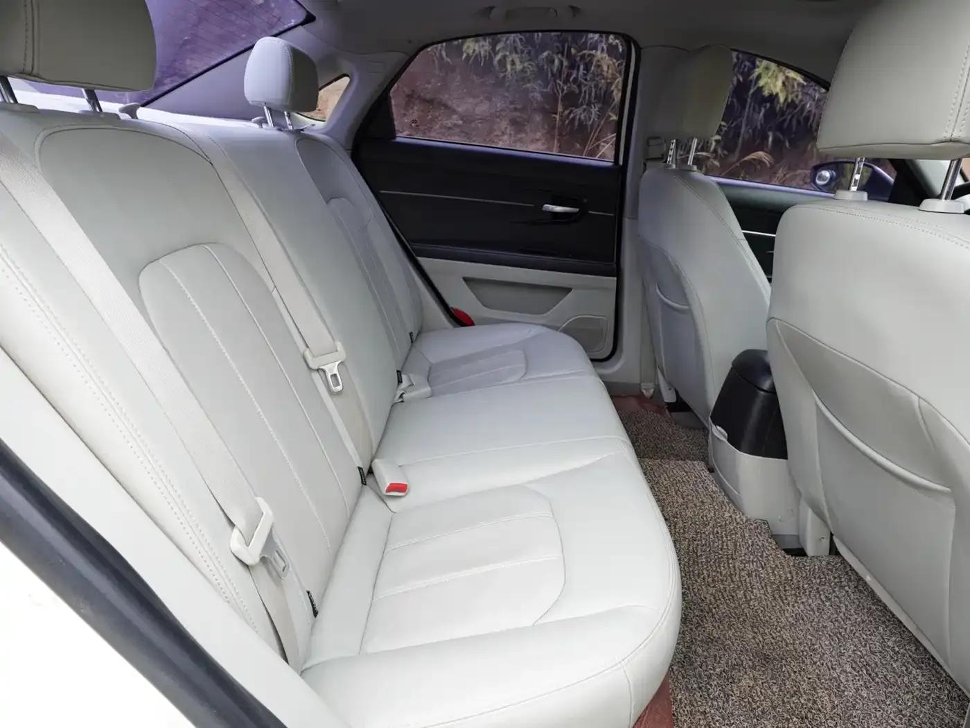 2014 Senova D50 1.5L Manual Comfort Edition — миниатюра 7
