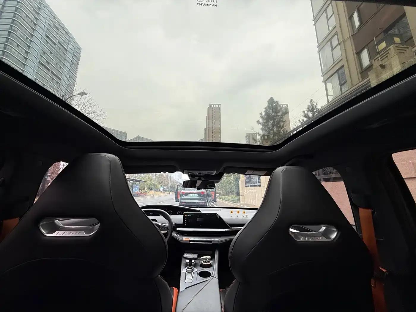 Changan UNI-V 2023 1.5T Premium Edition — миниатюра 10