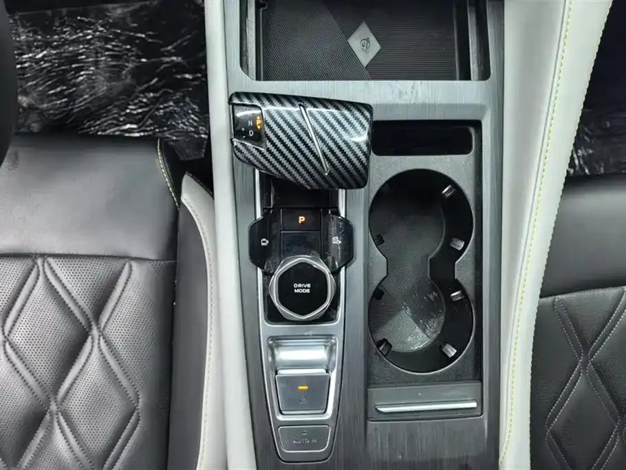 Changan CS75PLUS 2023 Model, Third Generation, 1.5T Automatic Premium Edition — миниатюра 16
