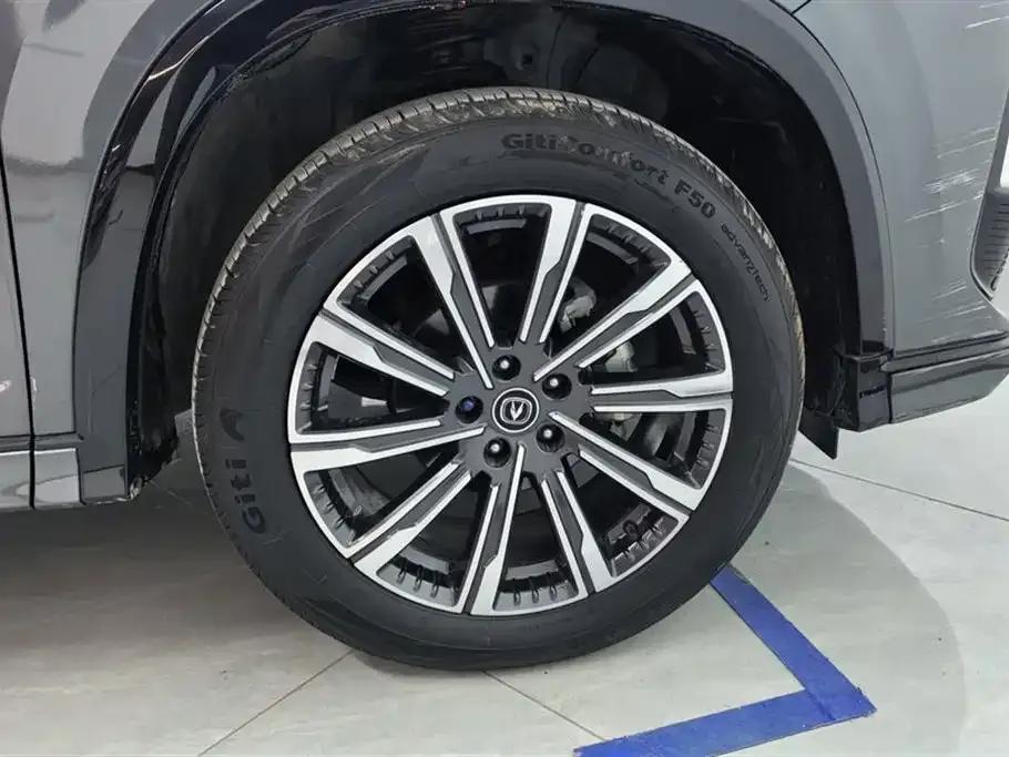Changan CS75PLUS 2023 Model, Third Generation, 1.5T Automatic Premium Edition — миниатюра 6