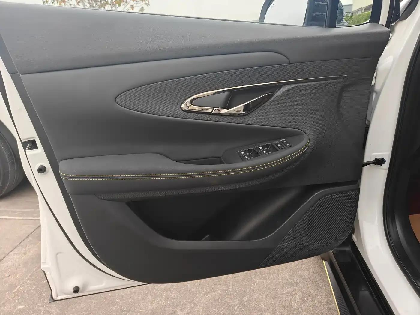 Changan UNI-T 2022 1.5T Sport Premium Edition — миниатюра 10
