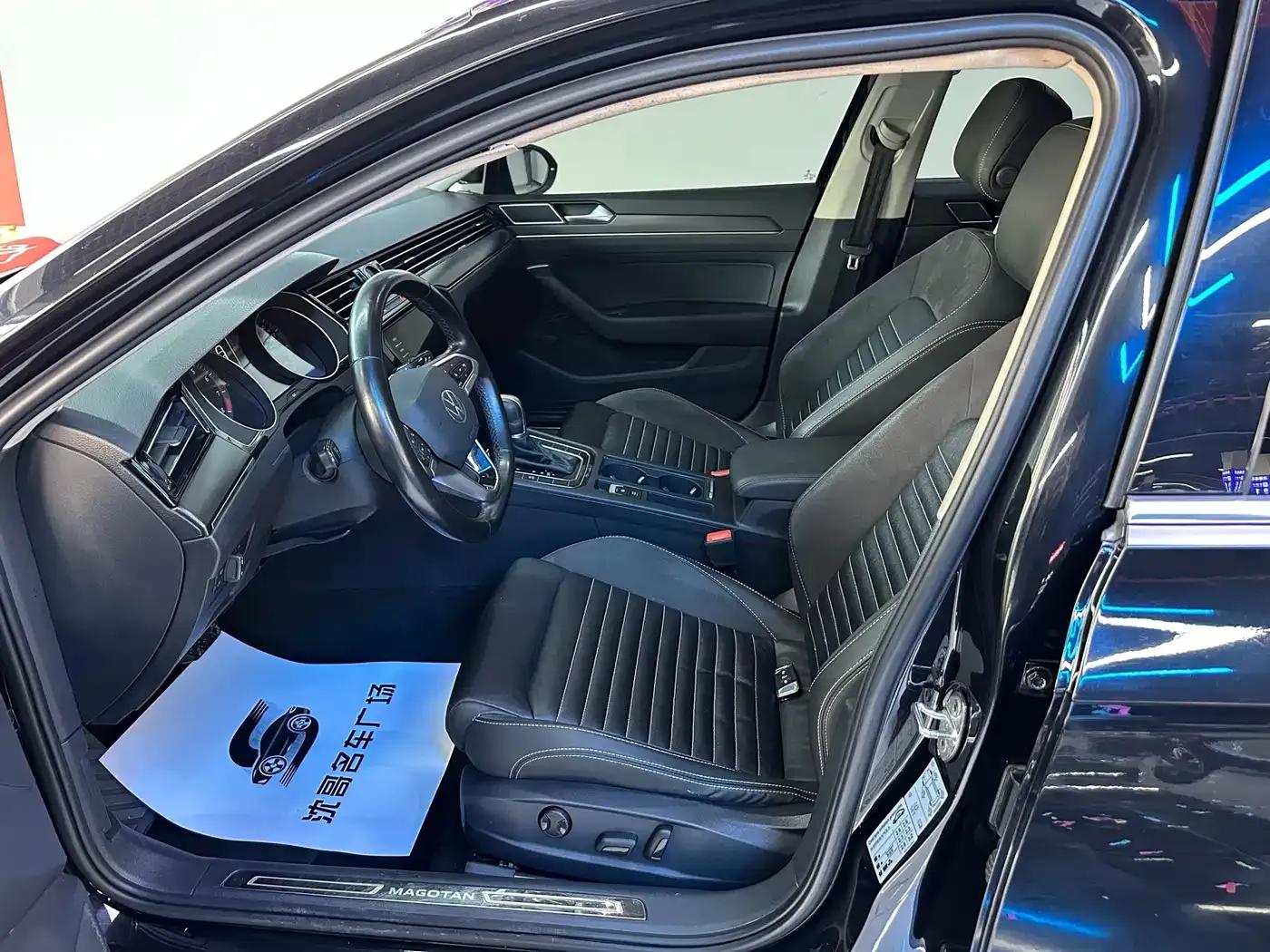 2020 Volkswagen Passat 330TSI DSG Leading Edition — миниатюра 4