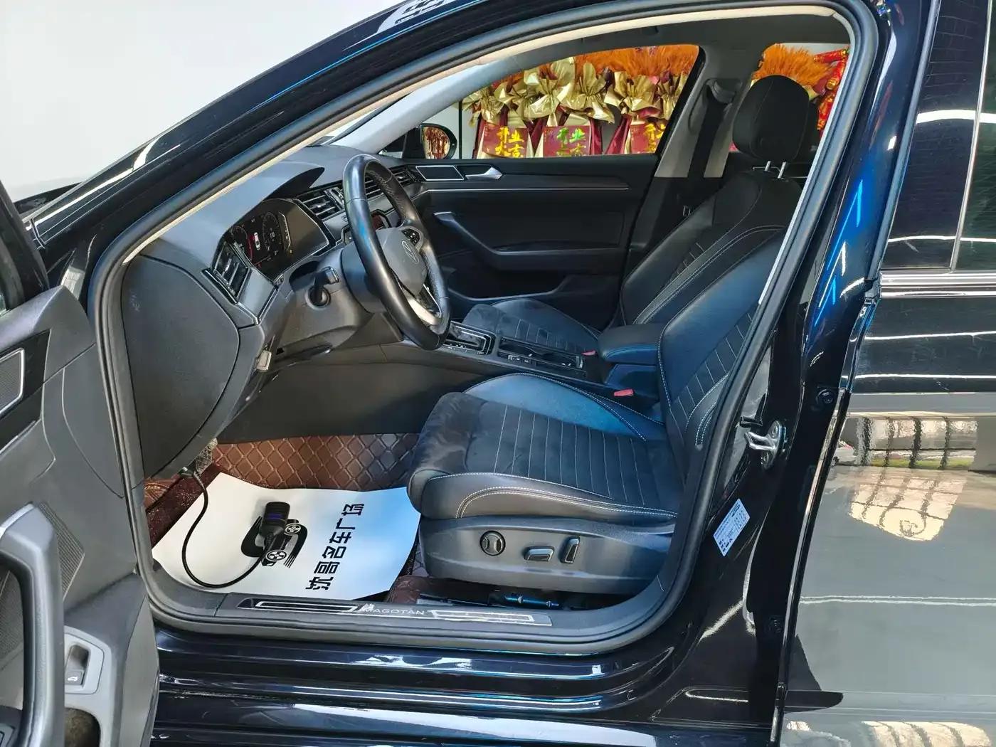 2020 Volkswagen Passat 330TSI DSG Premium — миниатюра 4