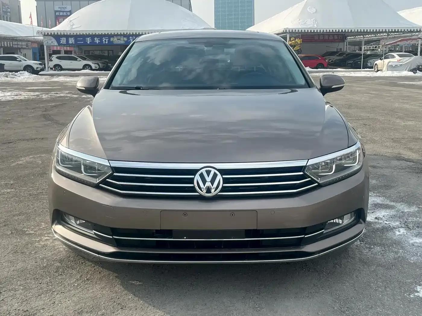 2017 Volkswagen Passat 380TSI DSG Luxury — миниатюра 2