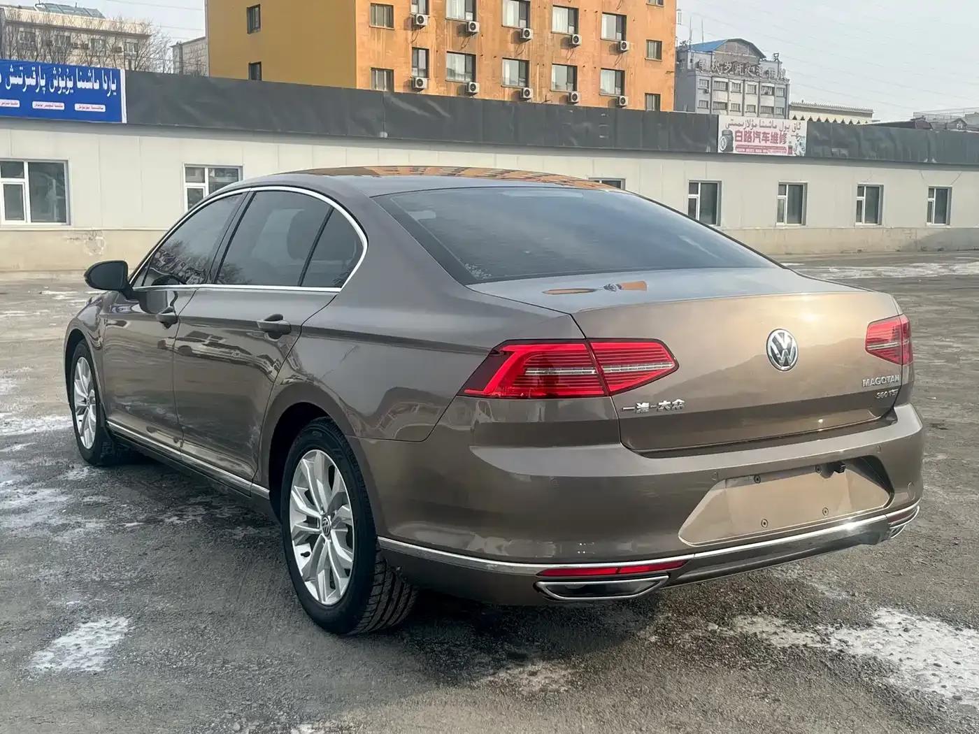 2017 Volkswagen Passat 380TSI DSG Luxury — миниатюра 9