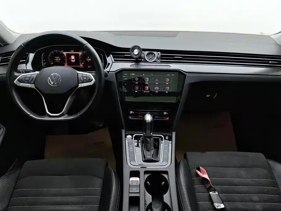 2020 Volkswagen Passat 330TSI DSG Luxury — миниатюра 12