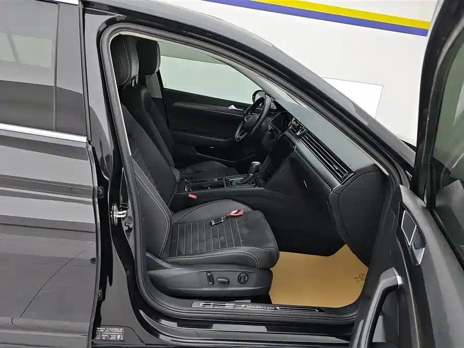 2020 Volkswagen Passat 330TSI DSG Luxury — миниатюра 8
