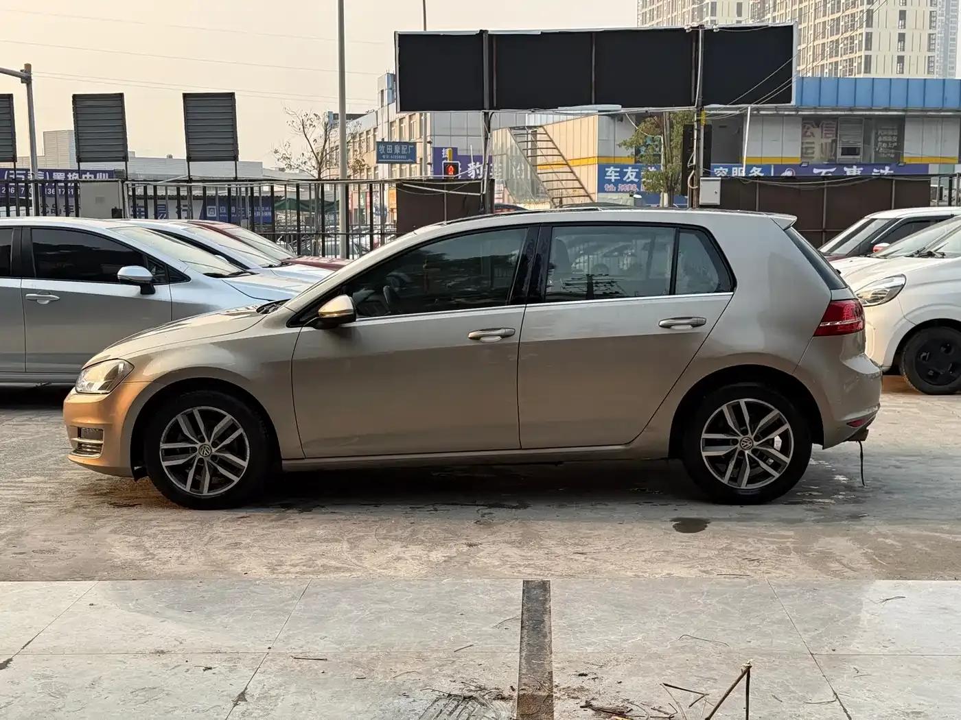 2016 Golf 230TSI Automatic Luxury — миниатюра 8