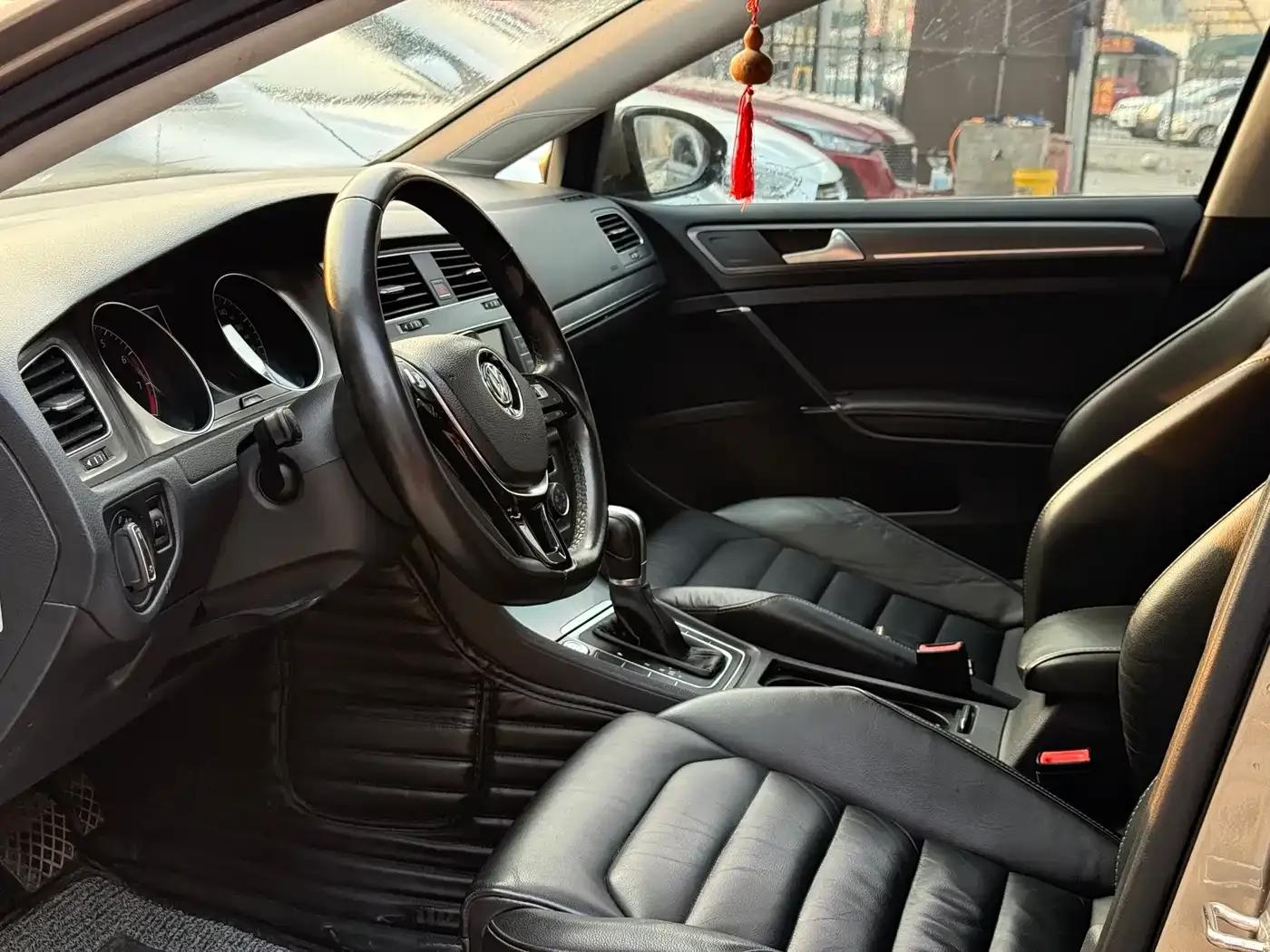 2016 Golf 230TSI Automatic Luxury — миниатюра 9