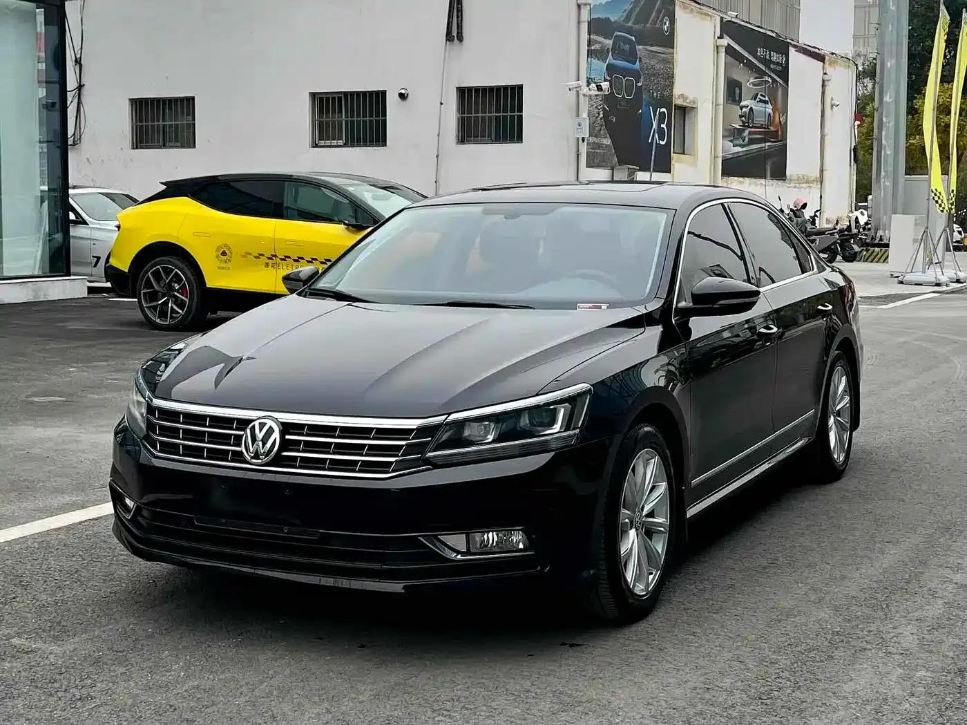 2017 Passat 330TSI DSG Premium Edition — миниатюра 1