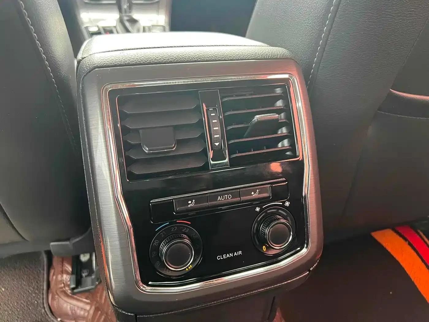 2017 Passat 330TSI DSG Premium Edition — миниатюра 10