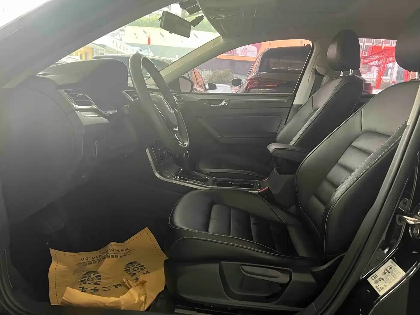 2019 Passat 300TSI Government Procurement Edition — миниатюра 4