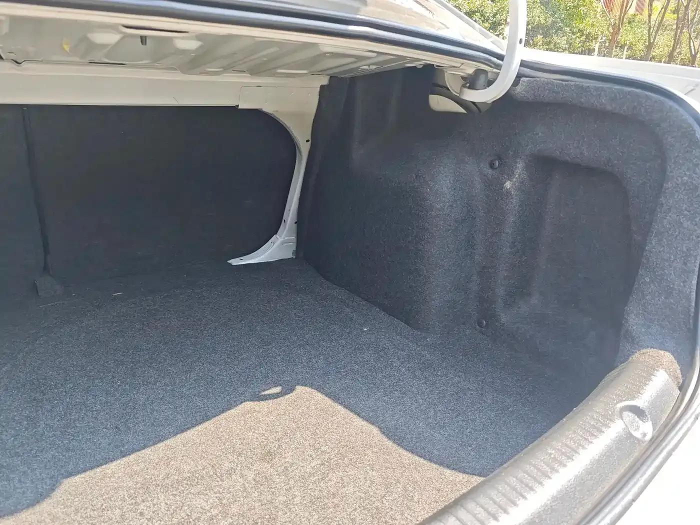 2013 Volkswagen Lavida 1.4TSI DSG Comfort Edition — миниатюра 23
