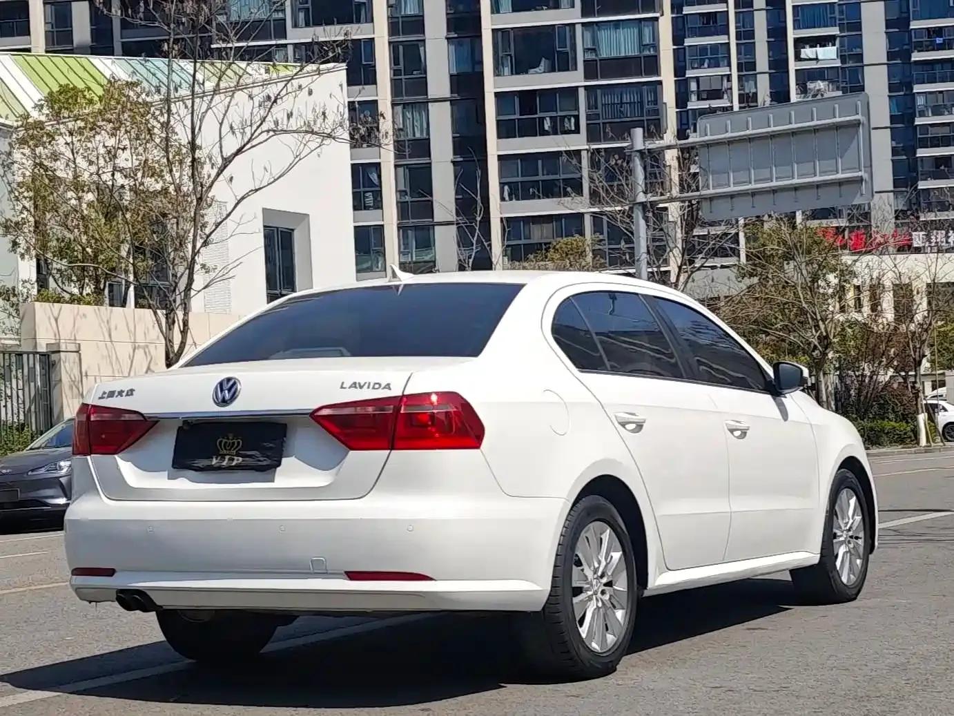 2013 Volkswagen Lavida 1.4TSI DSG Comfort Edition — миниатюра 5
