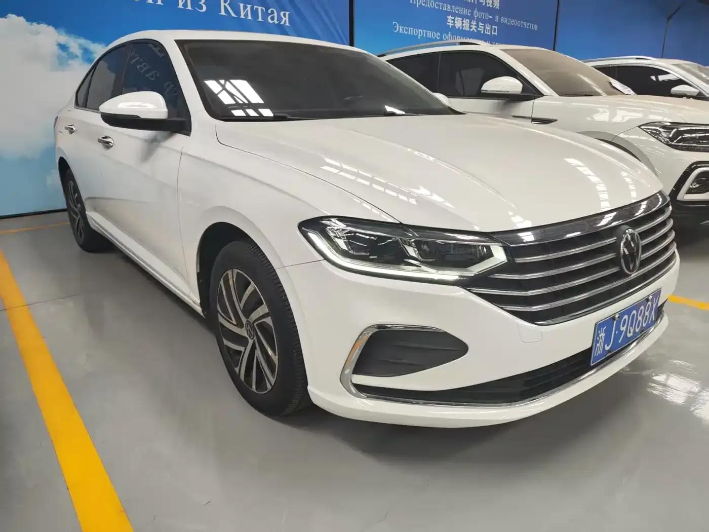 2022 Volkswagen Lavida 280TSI DSG Comfort Edition — миниатюра 3