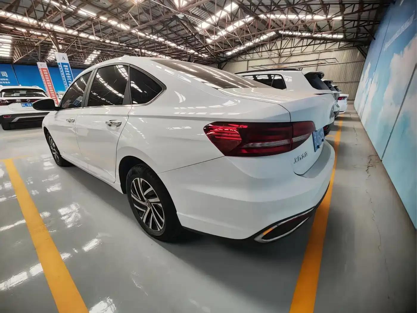 2022 Volkswagen Lavida 280TSI DSG Comfort Edition — миниатюра 5