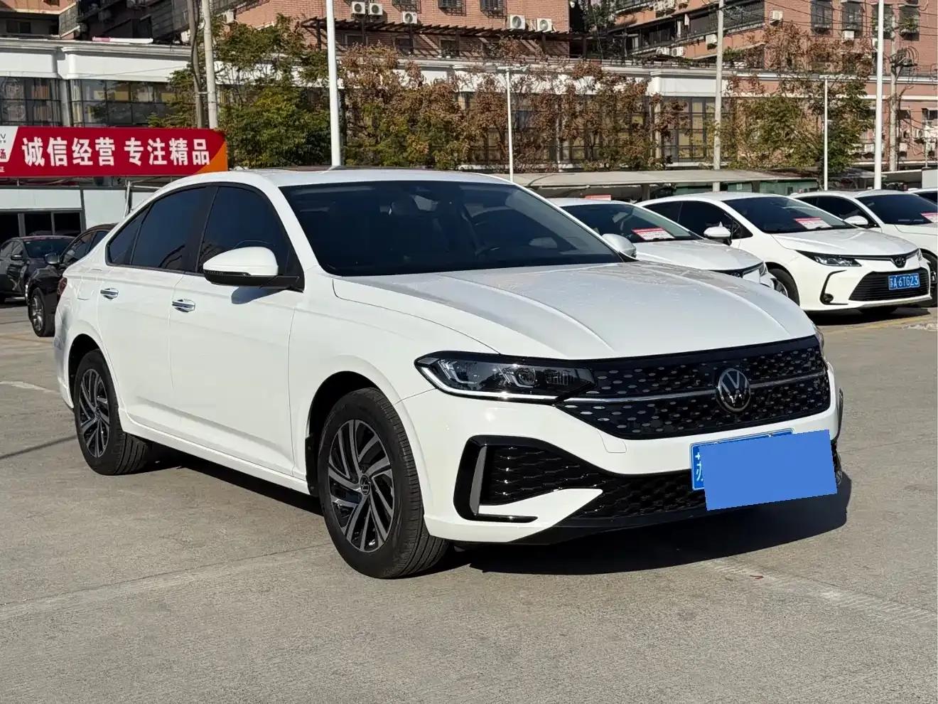 2024 Volkswagen Lavida 1.5L Automatic Starry Sky Five Million Edition — миниатюра 3