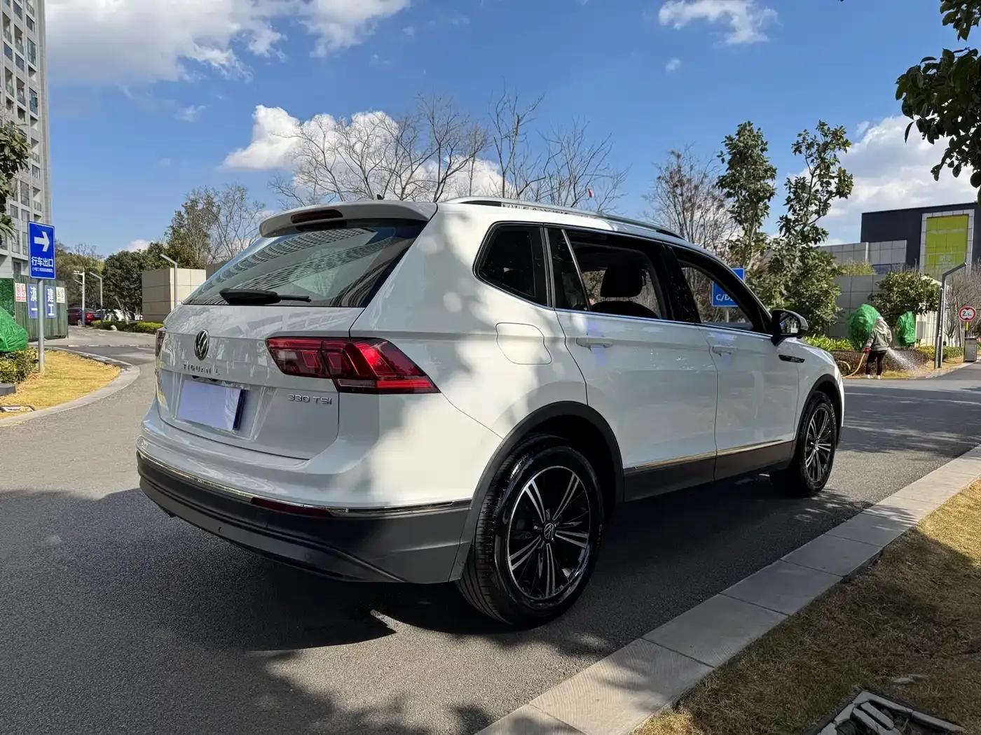 Tiguan L 2021 330TSI Automatic 2WD Smart Edition — миниатюра 7