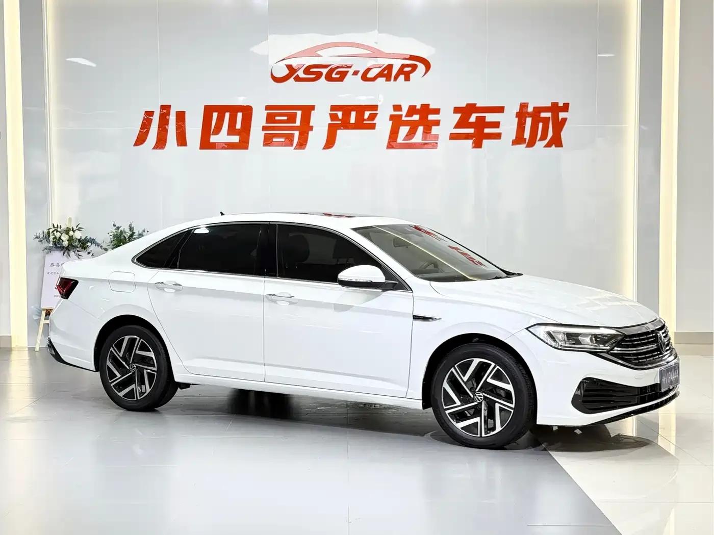 2023 Volkswagen Sagitar 300TSI DSG Excellence Edition — миниатюра 3
