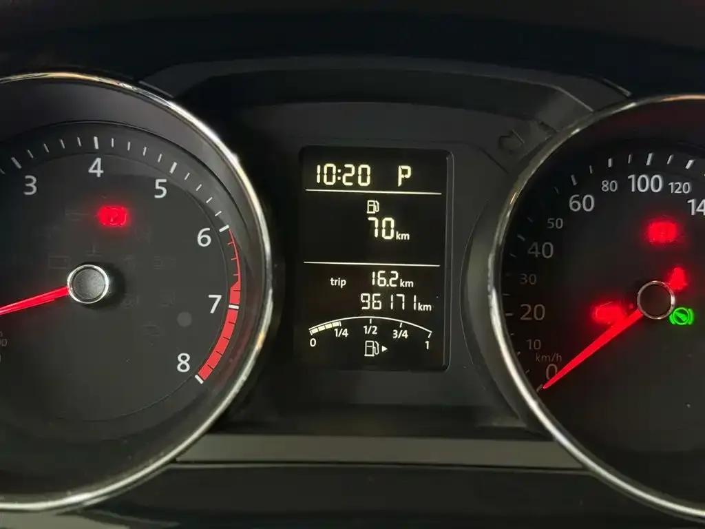 2018 Volkswagen Sagitar 1.6L Automatic Comfort Model — миниатюра 13
