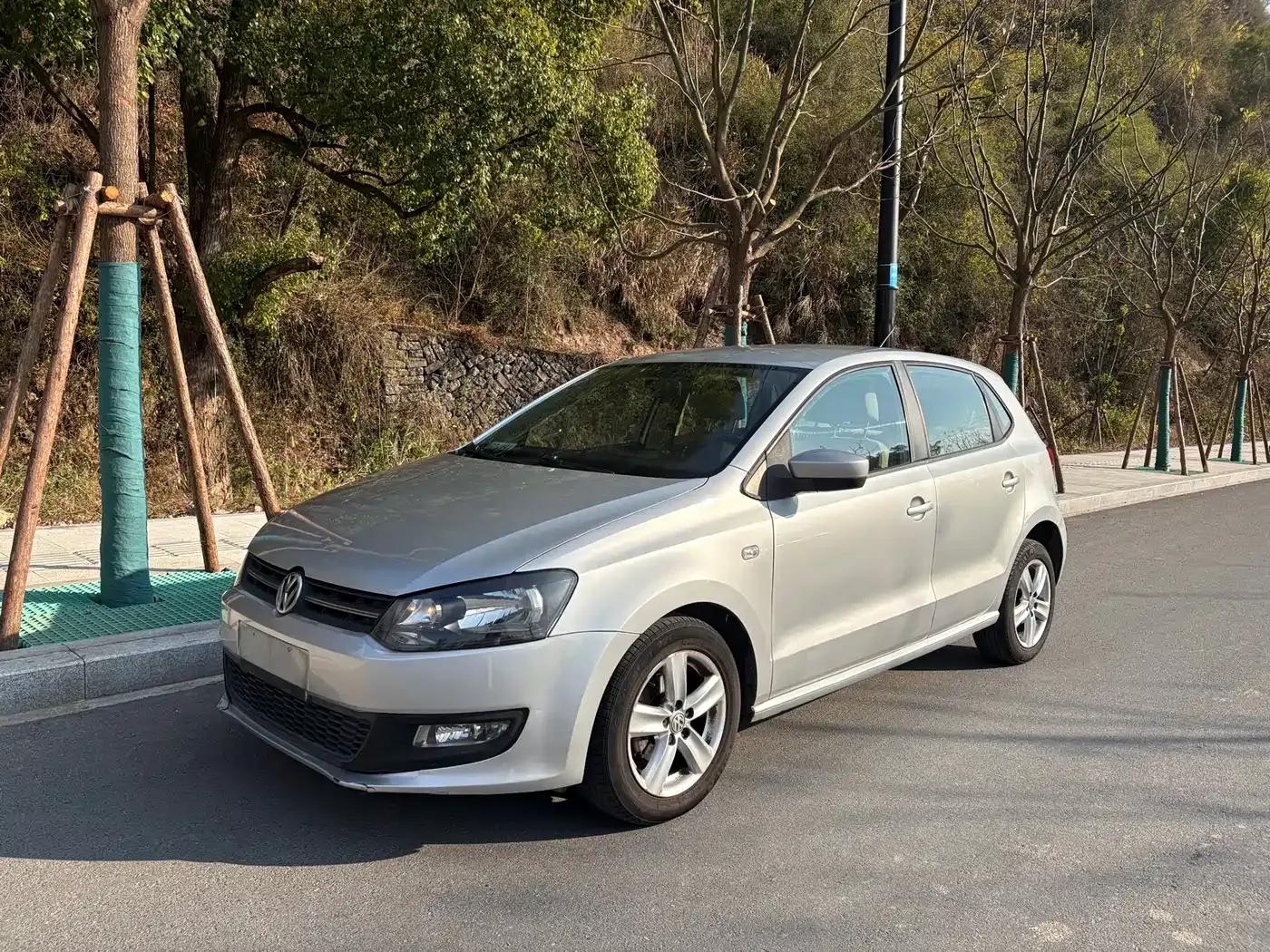 2011 Polo 1.6L Automatic Cool Edition — миниатюра 1