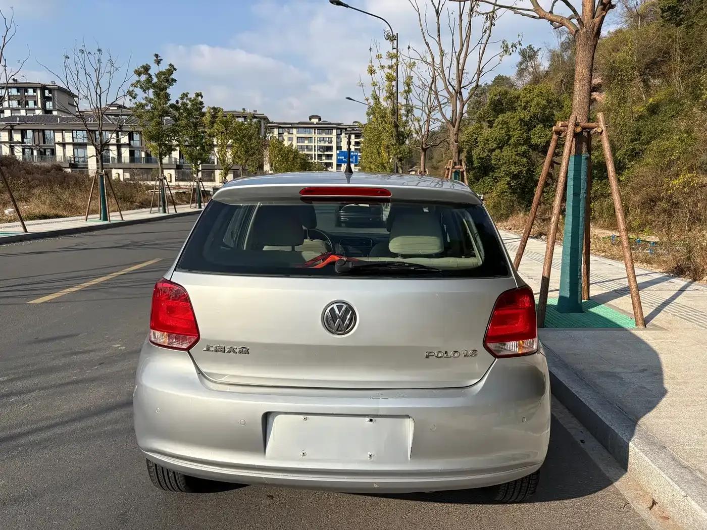 2011 Polo 1.6L Automatic Cool Edition — миниатюра 7