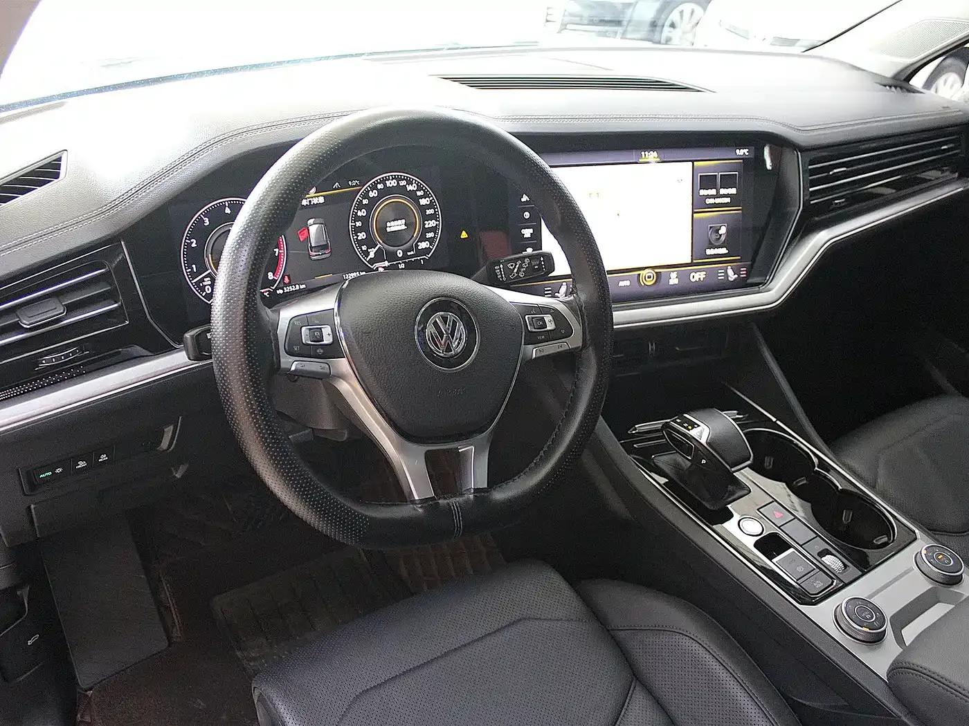 Touareg 2019 3.0TSI R-Line Edition (China VI Emission Standard) — миниатюра 5