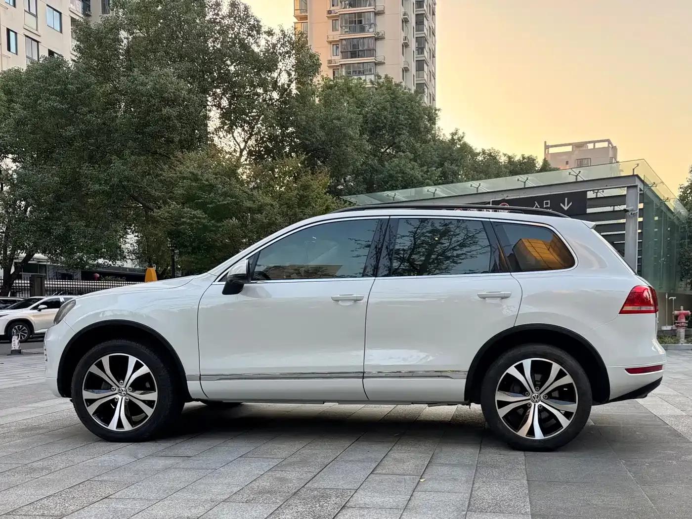 Touareg 2013 3.0TSI X 10th Anniversary Limited Edition — миниатюра 3